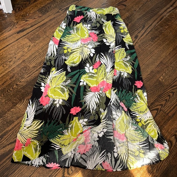 Express Dresses & Skirts - Express floral maxi skirt